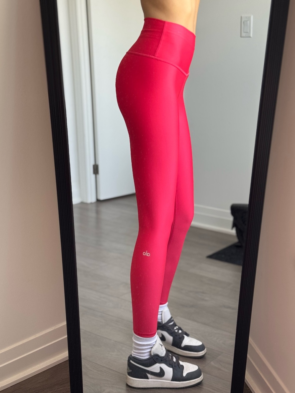 Alo Yoga High-Waist Airlift Legging - Paradise Pink